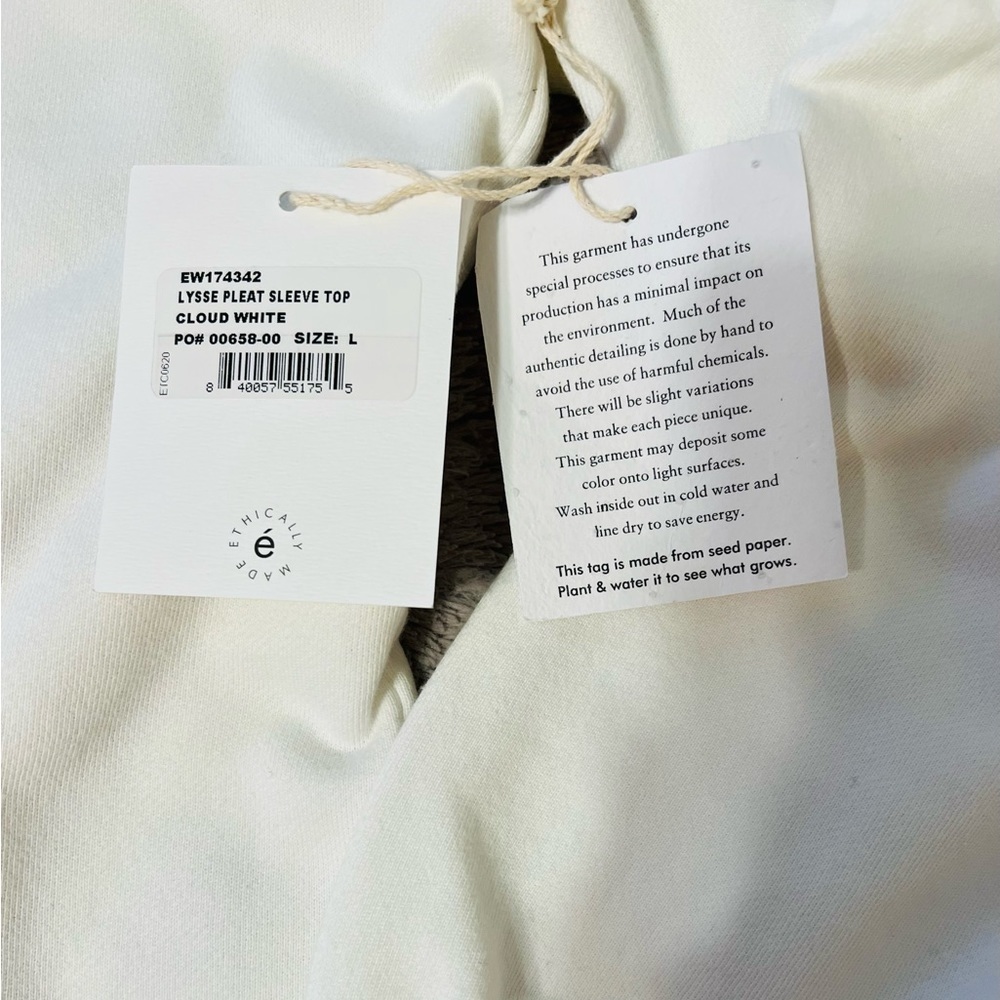 E’tica ivory puff sleeve sweatshirt - Picture 5 of 7